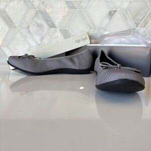 Soft Style Size 8 EW LARGE Gray Grey Knit Fabric Ballet Flat Bow Rubber Sole